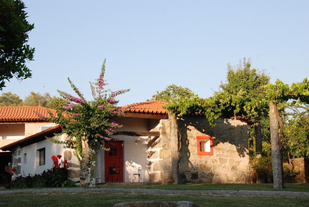1720 Quinta Da Cancela - Winery & Farmhouse ギマランイス エクステリア 写真