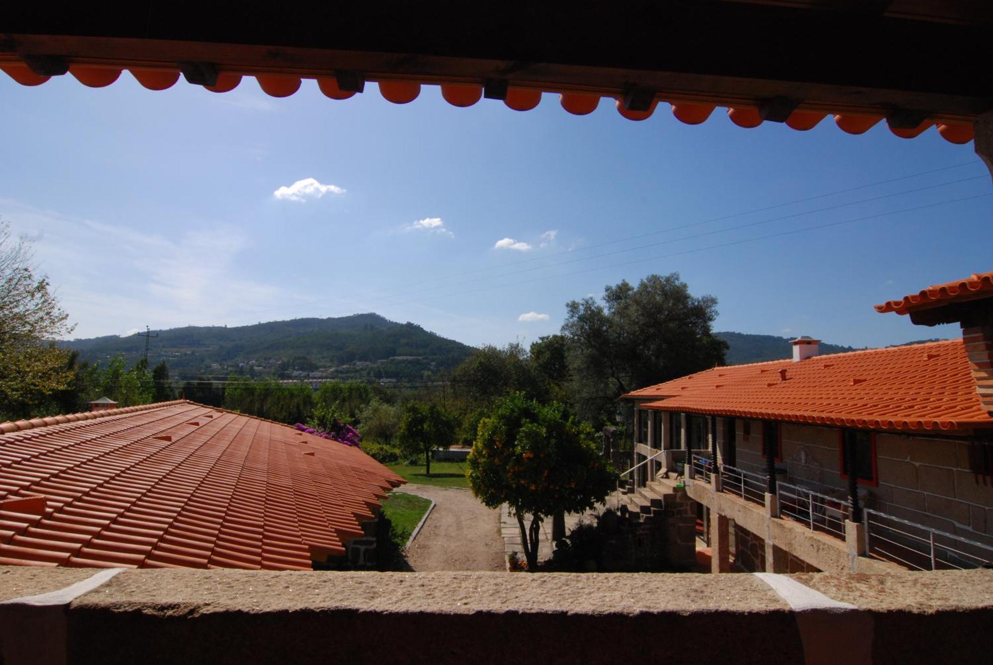 1720 Quinta Da Cancela - Winery & Farmhouse ギマランイス エクステリア 写真