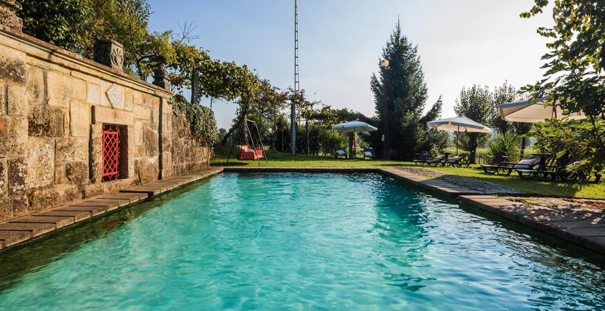 1720 Quinta Da Cancela - Winery & Farmhouse ギマランイス エクステリア 写真